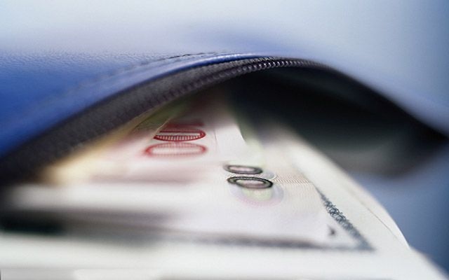 随着投资者对法定货币持怀疑态度，黄金价格可能在5-10年内翻倍