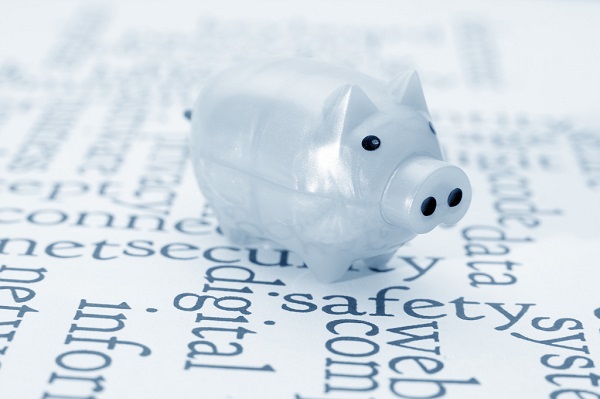 美联储降息推动贵金属走强，美股走势分化引关注