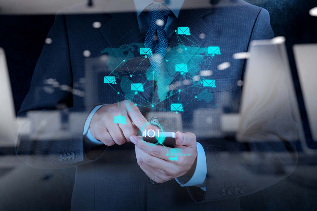 美联储年末决议前市场敏感，美元与黄金走势解读