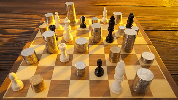 黄金震荡：就业反弹失业率升 鸽派美联储与地缘风险交织